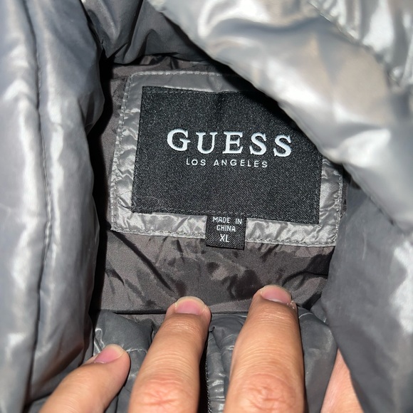Men Guess puffer Jacket - Picture 4 of 4